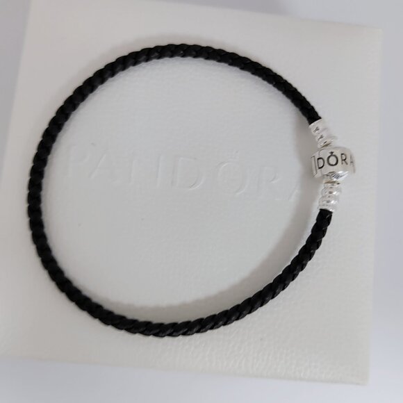 Pandora Single Black Leather Bracelet with Pandora Clasp - Picture 2 of 5